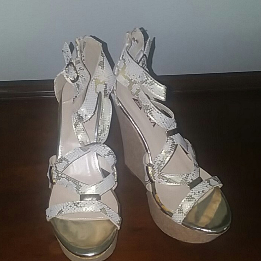 NIB! 5 inch Nude tone snake print wedges with  buckled ankle straps